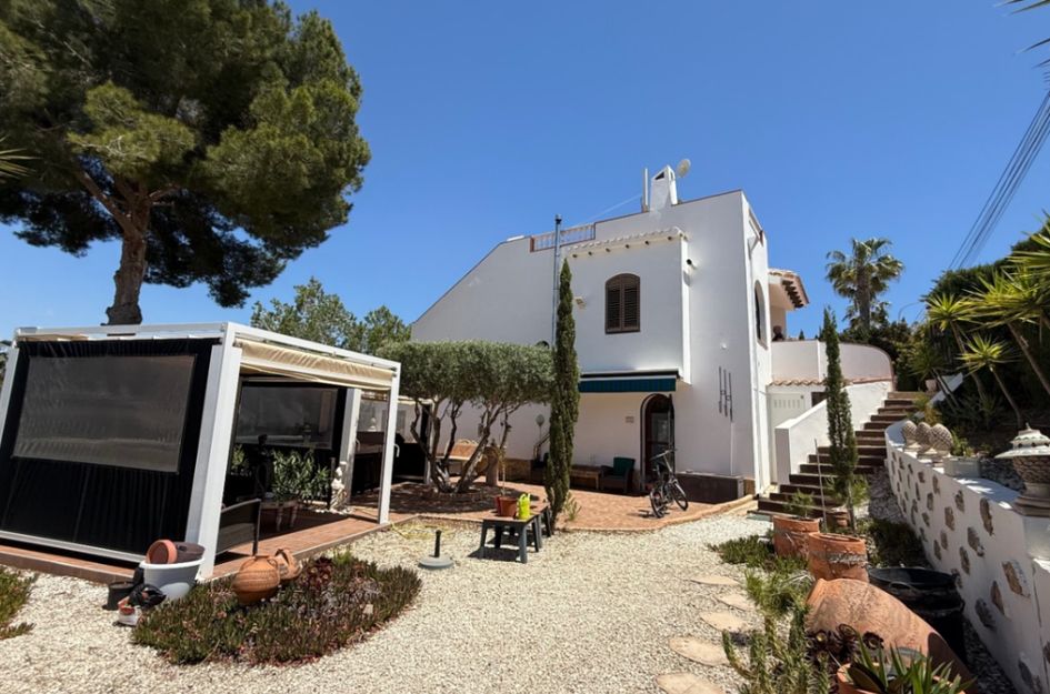 Villa in Orihuela Costa