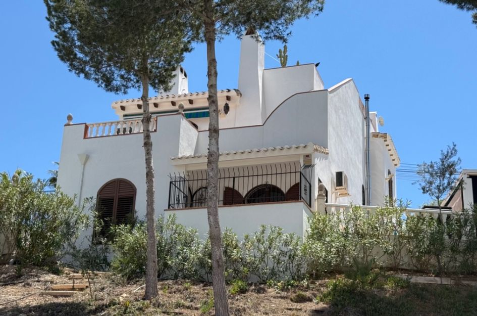 Villa in Orihuela Costa
