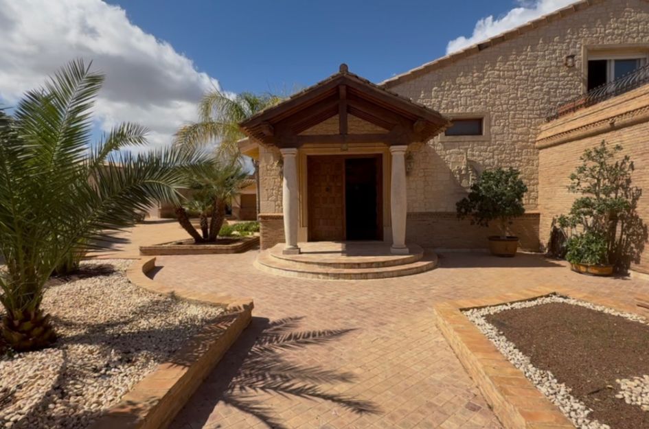 Villa in Los Nietos Viejos