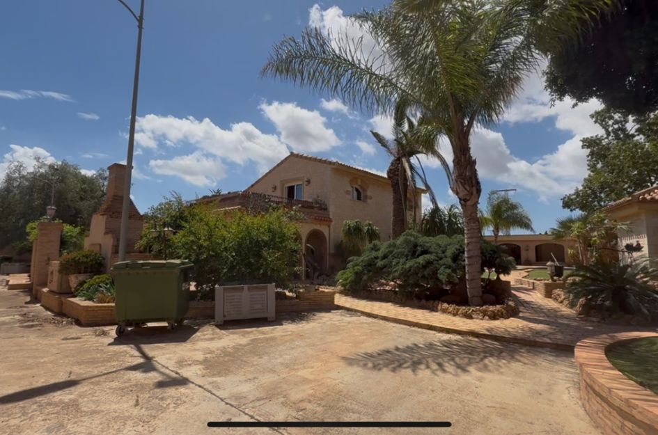Villa in Los Nietos Viejos