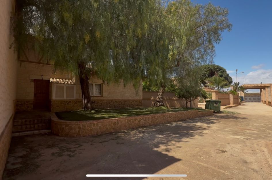 Villa in Los Nietos Viejos