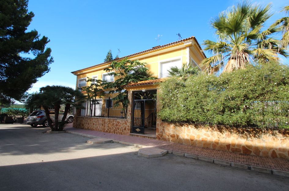 Finca in Cañadas de San Pedro