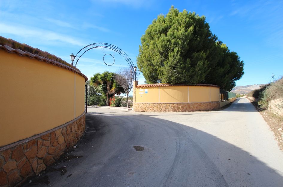 Finca in Cañadas de San Pedro
