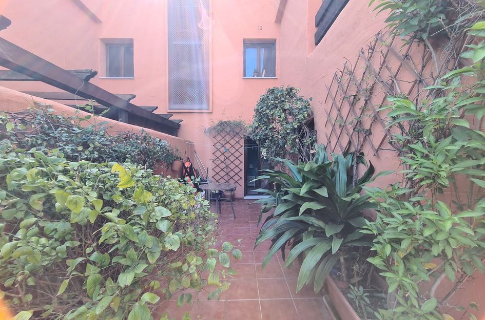 Appartement in Urbanización Puerto de Estepona