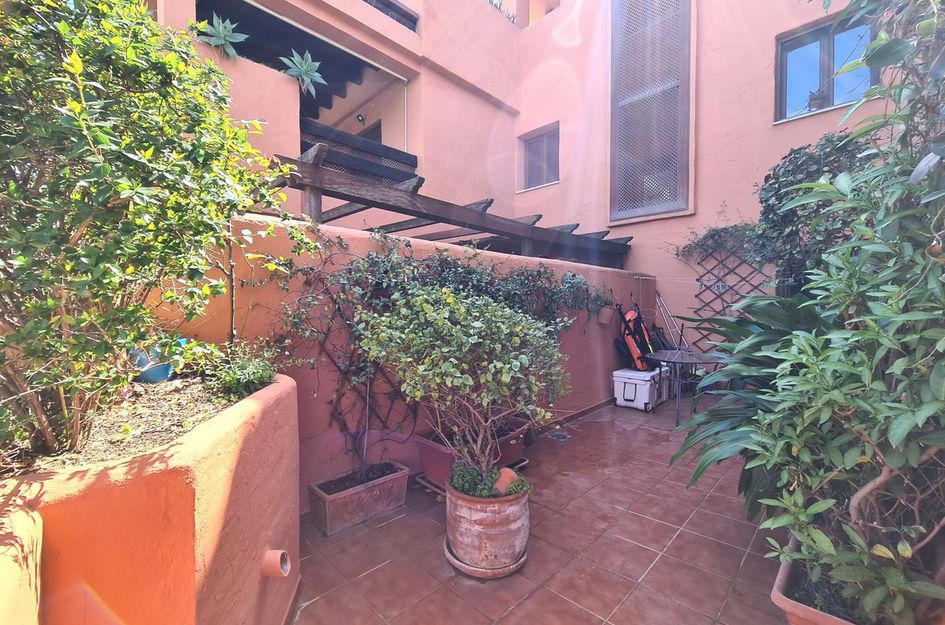 Appartement in Urbanización Puerto de Estepona
