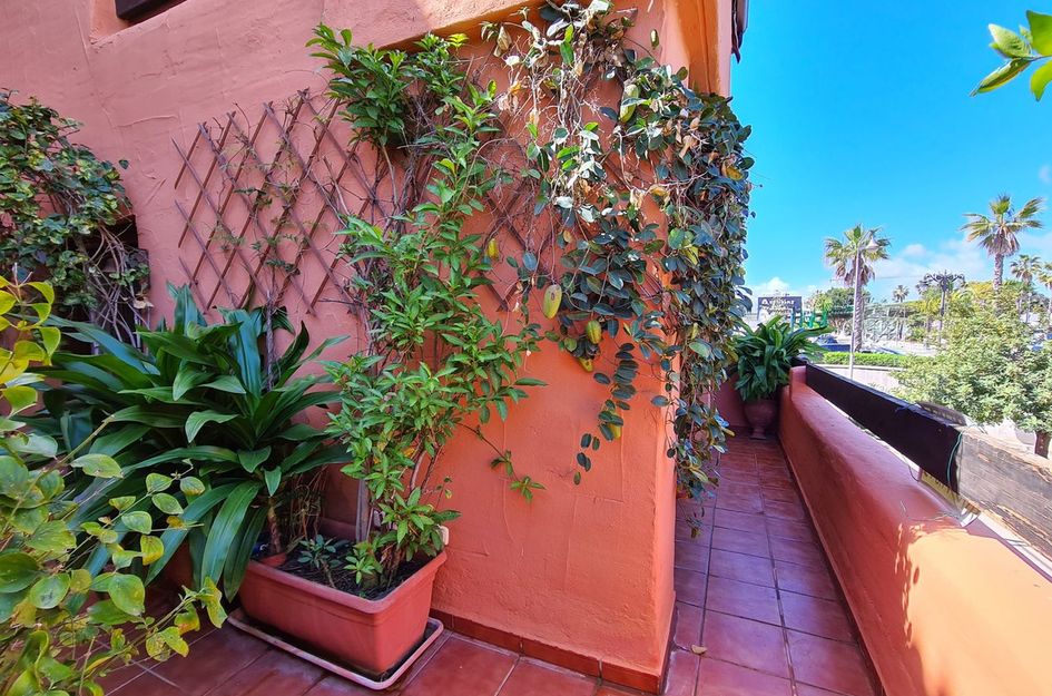 Appartement in Urbanización Puerto de Estepona