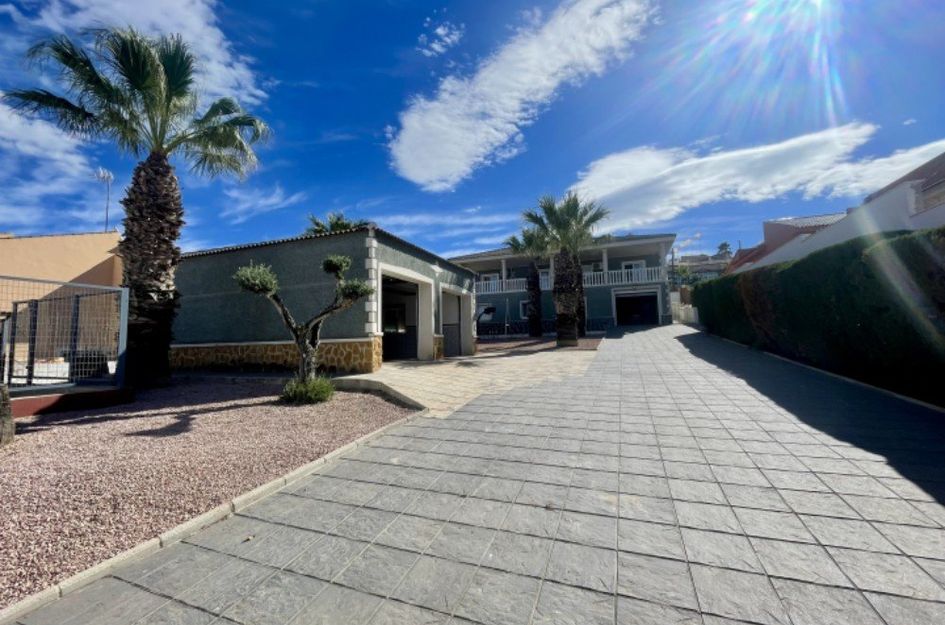 Villa in Kendall West