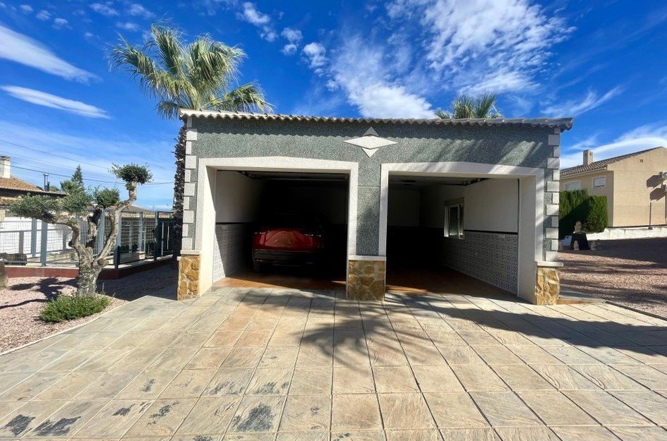 Villa in Kendall West