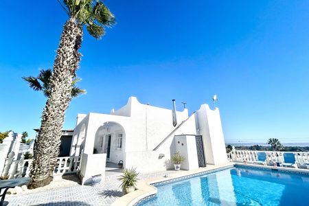 Villa in Villamartin