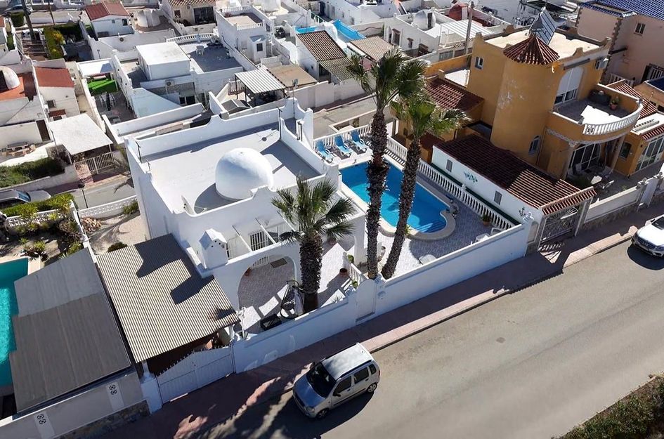 Villa in Villamartin