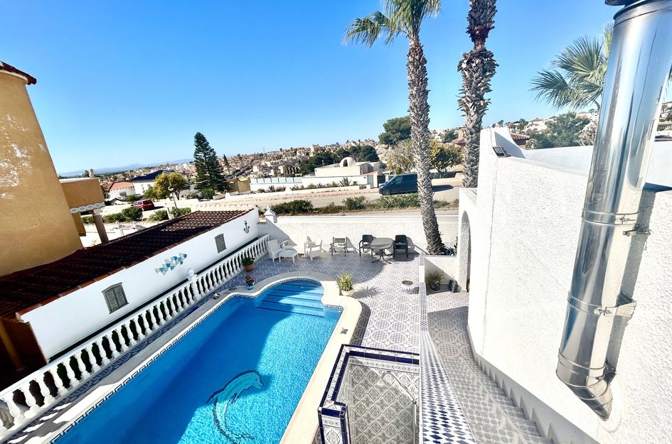 Villa in Villamartin