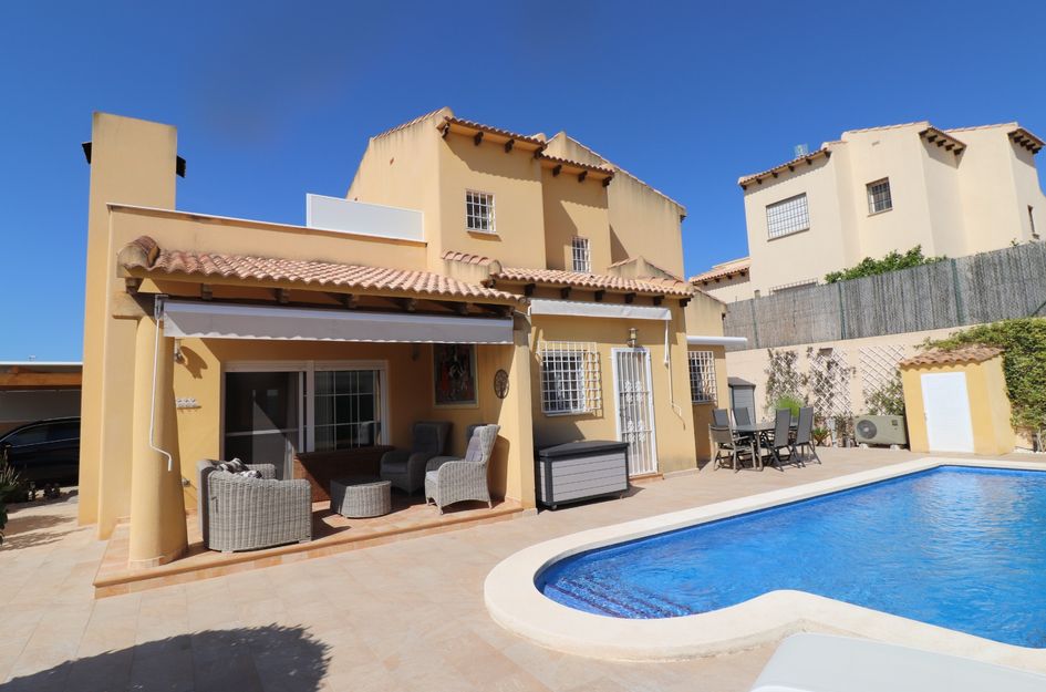 Villa in Los Baños de Fortuna