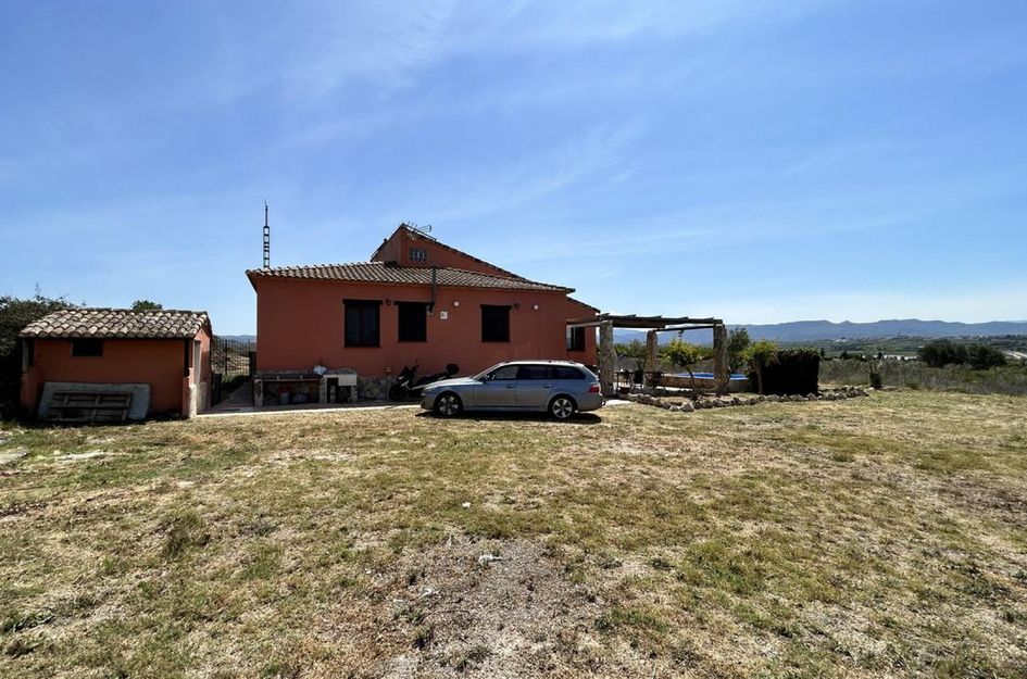 Huis in La Pobla del Duc