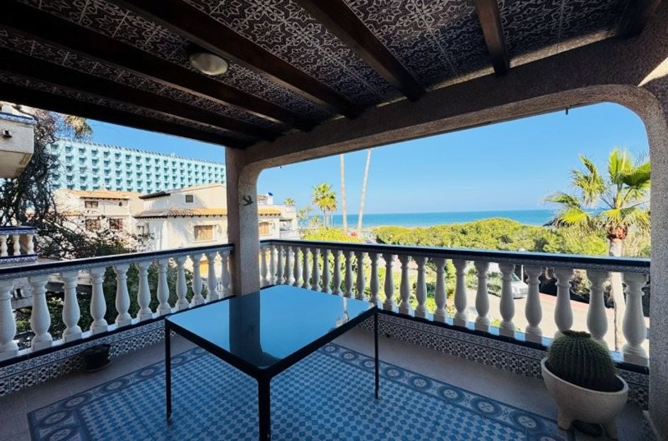 Duplex in Campomar