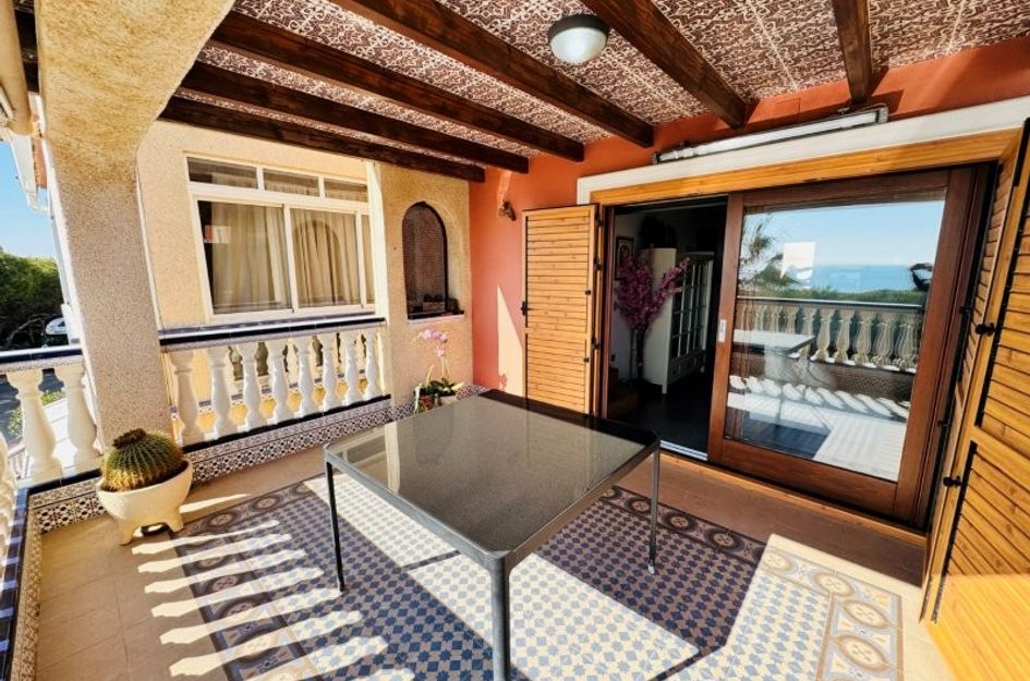 Duplex in Campomar