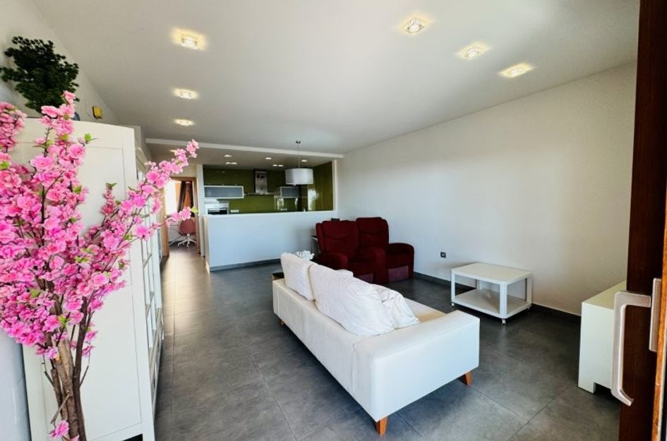 Duplex in Campomar