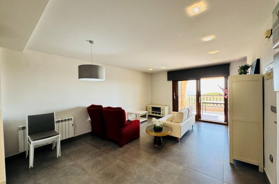 Duplex in Campomar