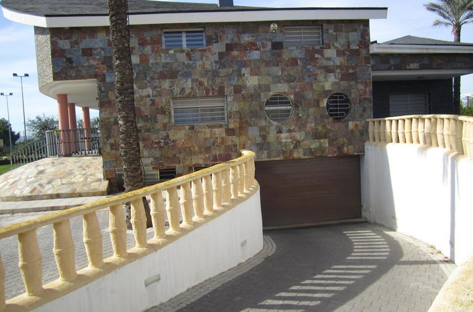 Villa in Los Montesinos