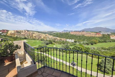 Penthouse in Puerto de la Duquesa
