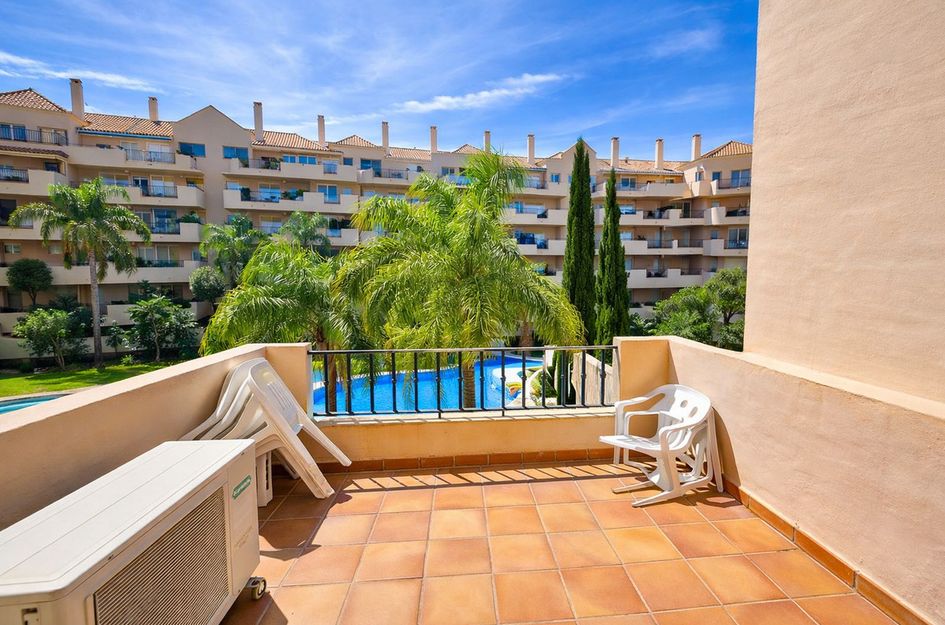 Penthouse in Puerto de la Duquesa