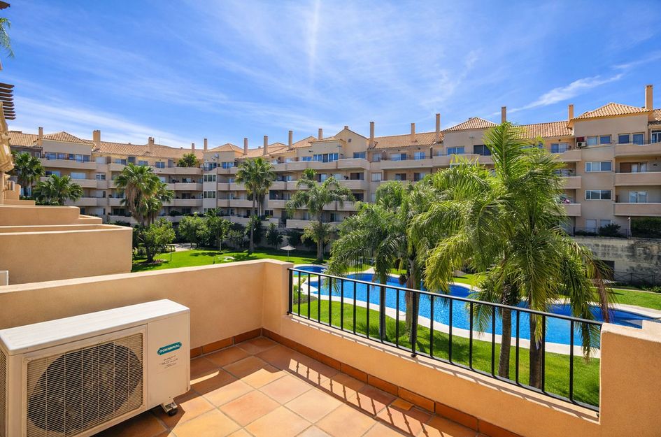 Penthouse in Puerto de la Duquesa
