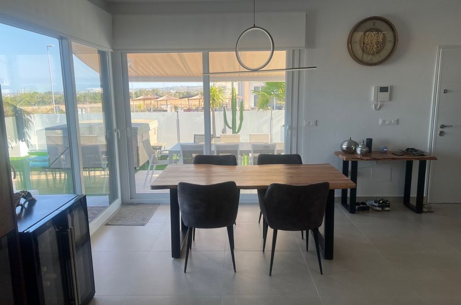 Villa in Los Montesinos