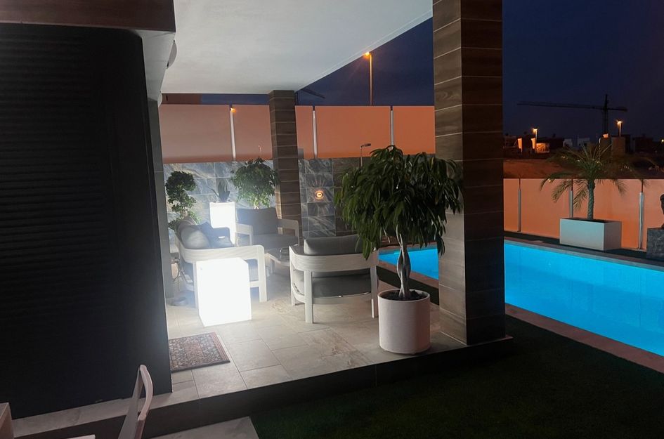 Villa in Los Montesinos