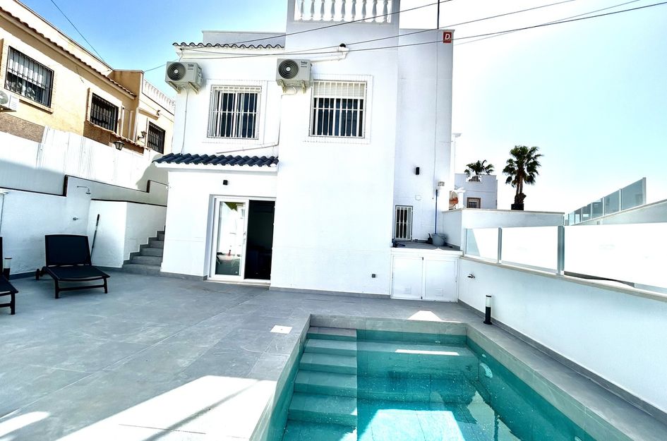 Villa in Villamartin