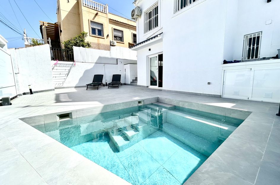 Villa in Villamartin