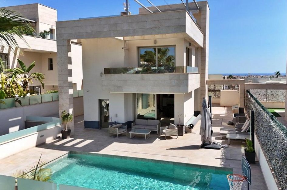 Villa in Villamartin