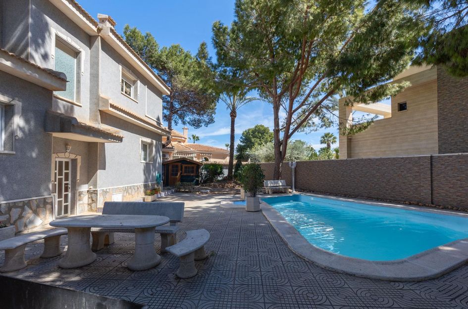 Villa in Quesada