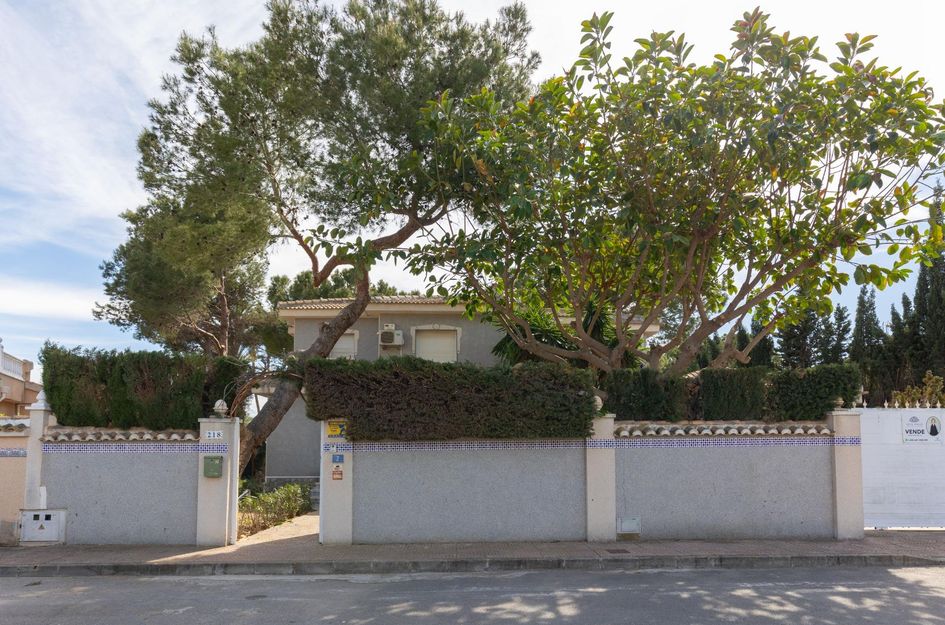 Villa in Quesada