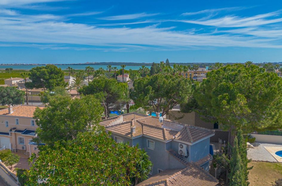 Villa in Quesada