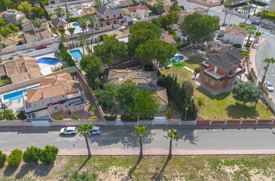 Villa in Quesada