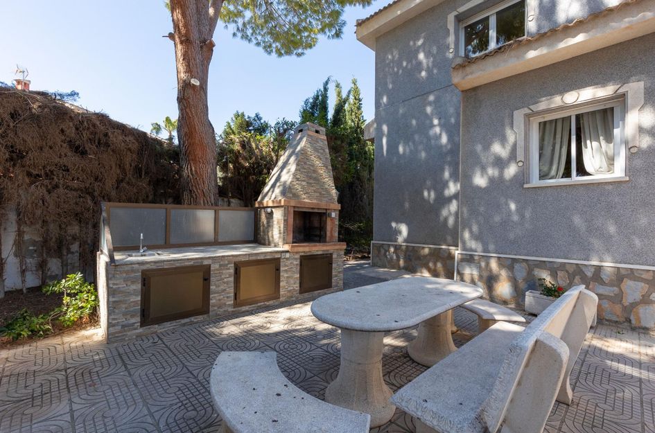Villa in Quesada
