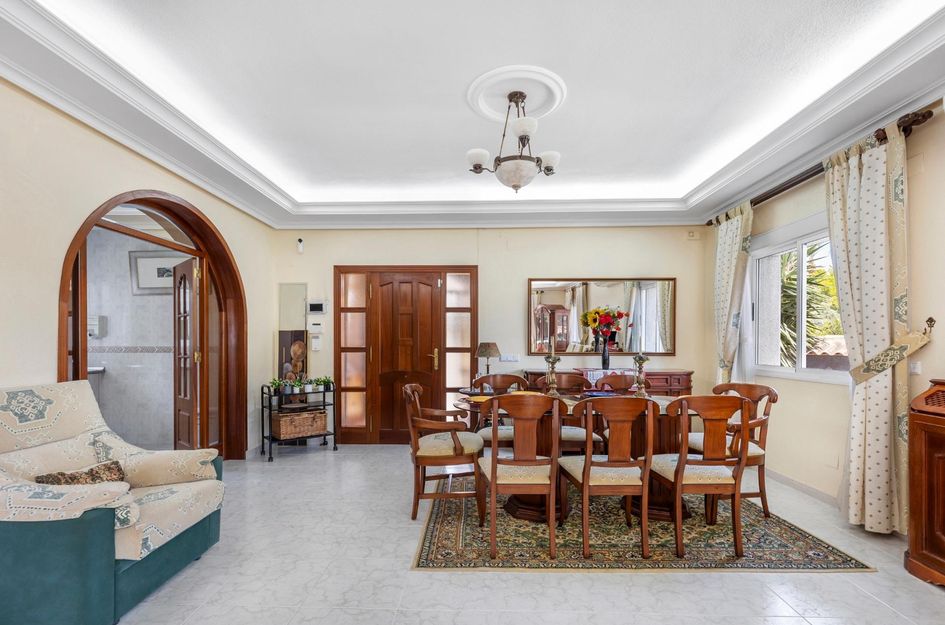 Villa in Quesada