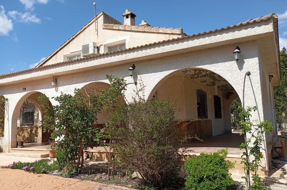 Villa in Yecla