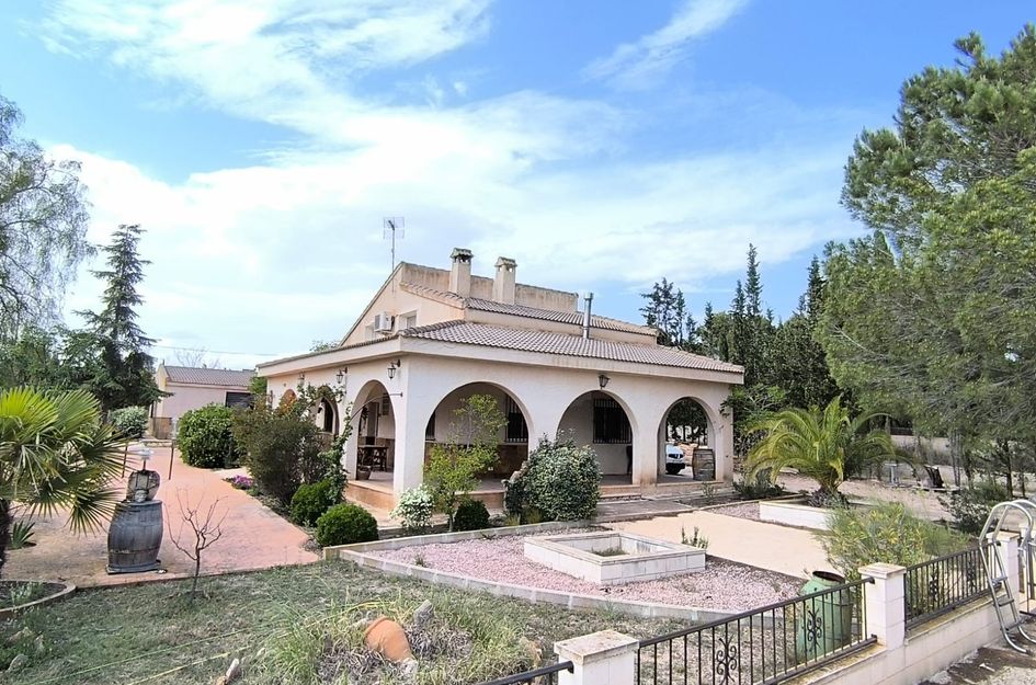 Villa in Yecla