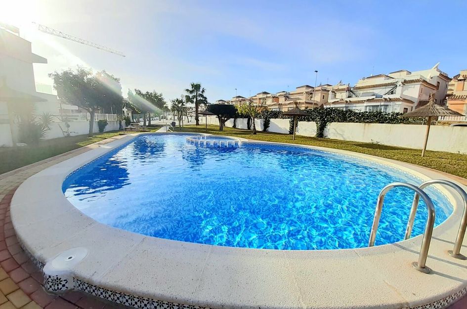 Halfvrijstaand in Dehesa de Campoamor