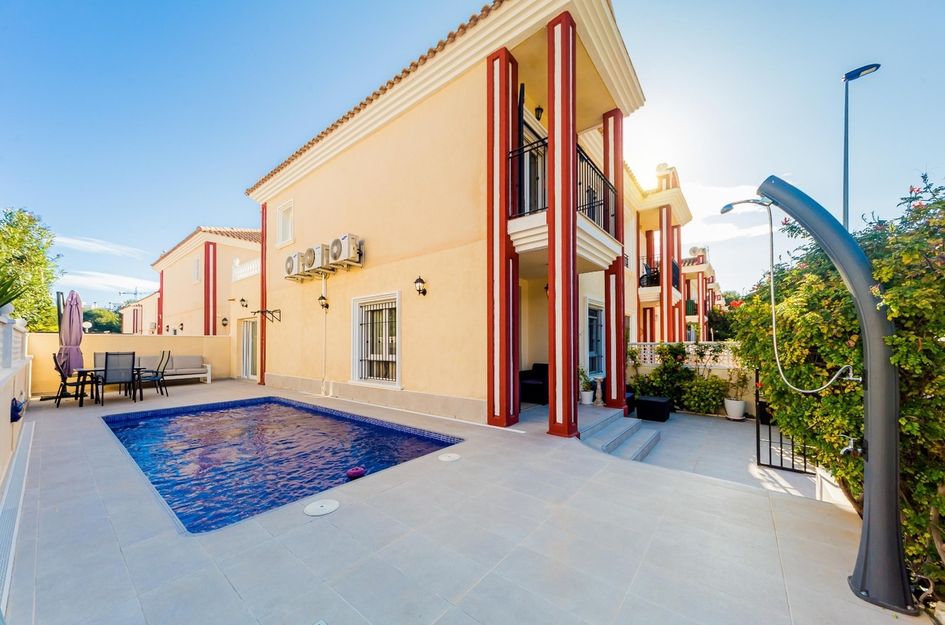Duplex in Dehesa de Campoamor