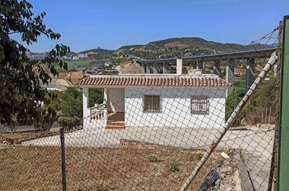 Finca in Urbanización Puerto de Estepona