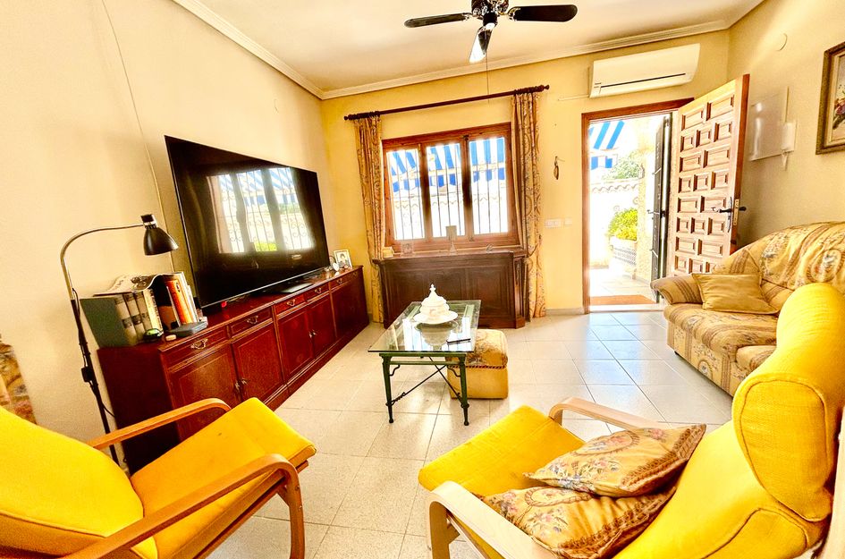 Villa in La Zenia