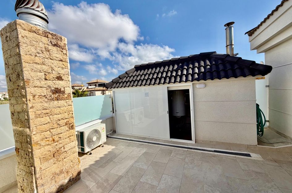 Halfvrijstaand in Dehesa de Campoamor