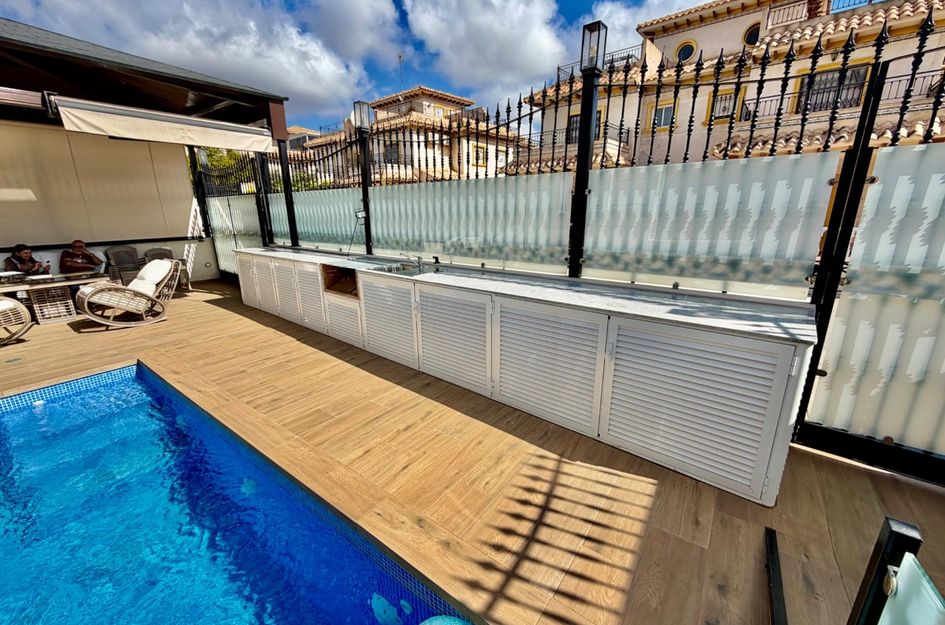 Halfvrijstaand in Dehesa de Campoamor