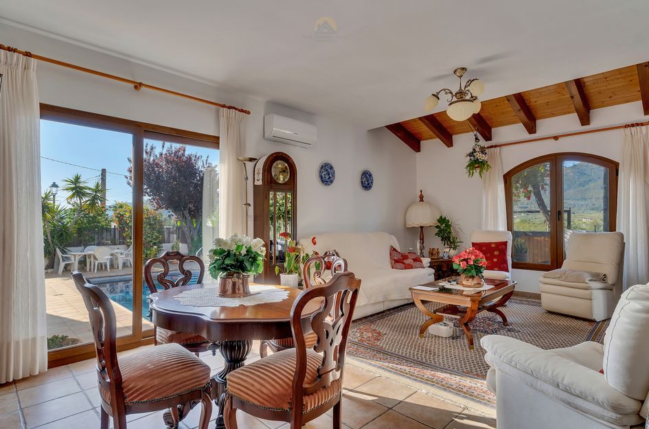 Villa in Alcalalí