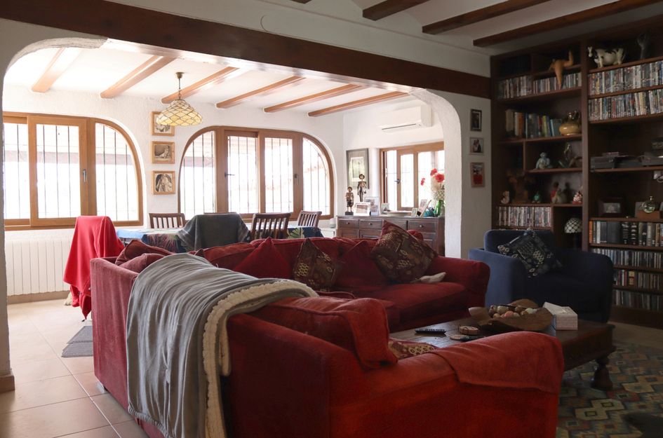 Villa in Orba