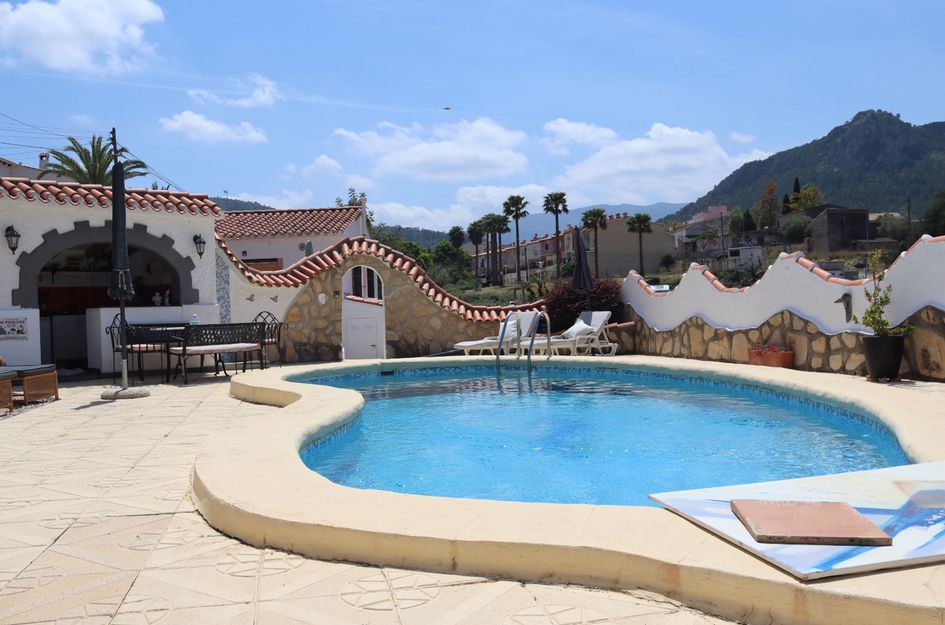 Villa in Orba