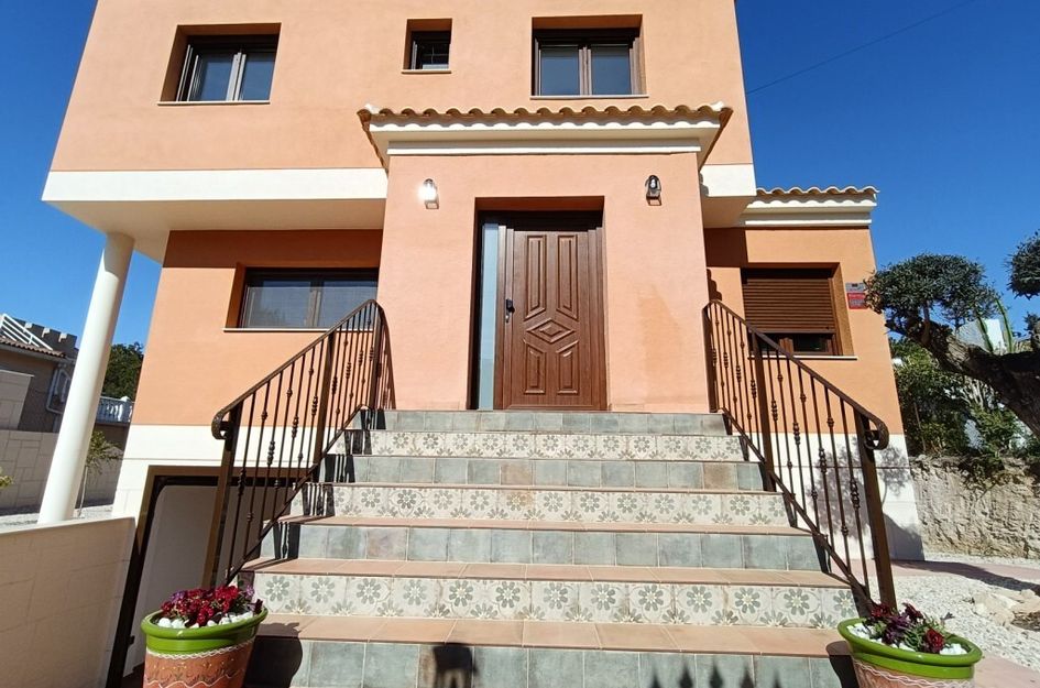 Villa in Pilar de la Horadada