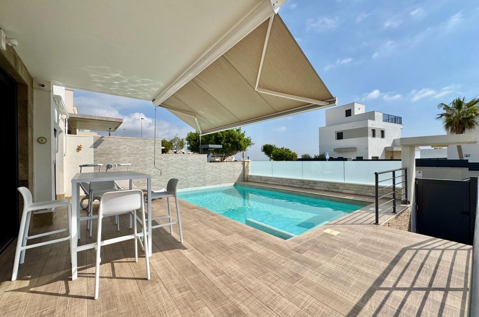 Villa in San Miguel de Salinas
