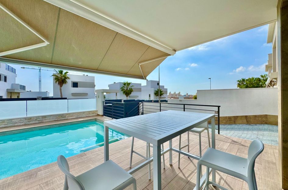 Villa in San Miguel de Salinas